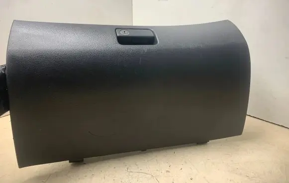 Toyota Avensis T250 Glove box 5555005070 33126M