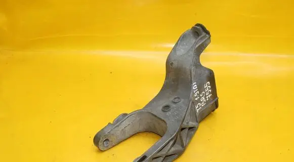 Volkswagen Transporter - Caravelle T5 Engine mount vacuum valve 7H0199343