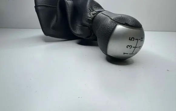 Ford Focus C-MAX Gear lever shifter trim leather/knob 3M517Z289ACW
