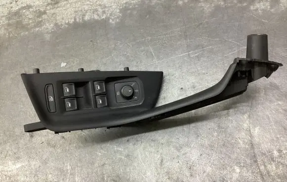 Volkswagen PASSAT B8 Electric window control switch 5G0959857B 3G1867179 3G0959565