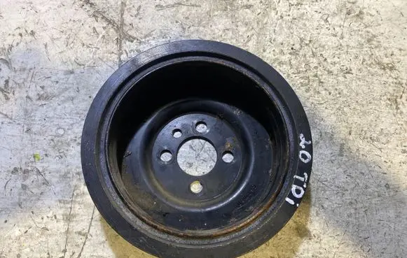 Audi A4 S4 B7 8E 8H Crankshaft pulley 03G105243
