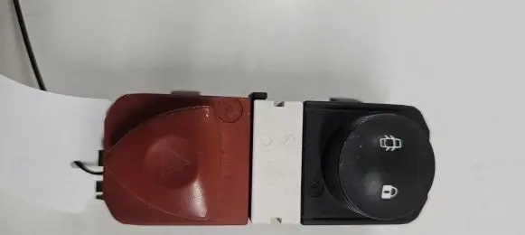Renault Scenic II - Grand scenic II Hazard light switch