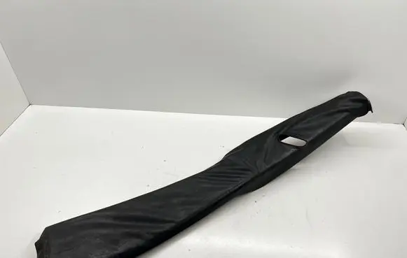 Mercedes-Benz W123 (B) pillar trim (top)