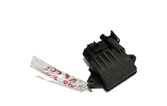 Glow plug pre-heat relay