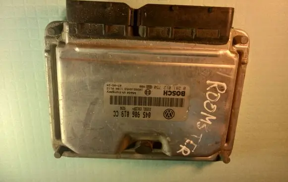 Skoda Roomster (5J) Engine control unit/module 0281012750 045906019CC