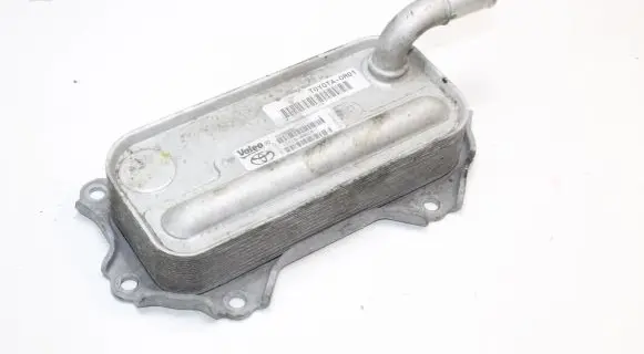 Toyota Auris 150 Oil filter mounting bracket 157100R010C 157100R010