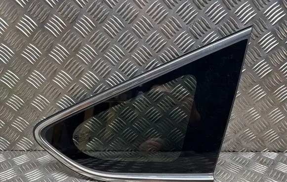 Rear side window