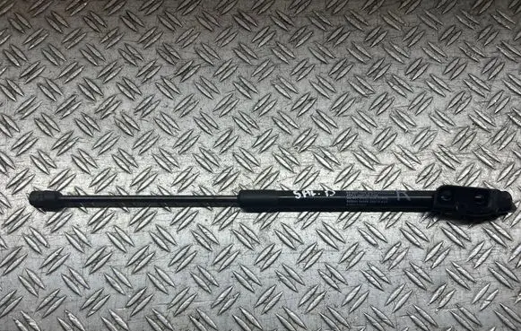 Suzuki SX4 S-Cross Tailgate/trunk strut/damper 8186061M00
