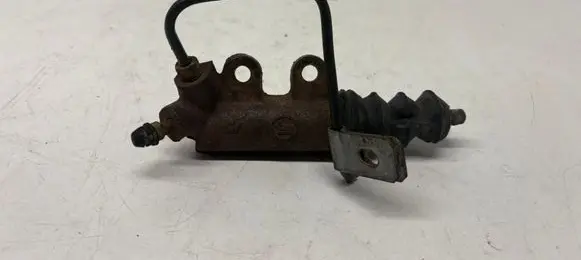 Toyota Avensis T250 Clutch master cylinder 