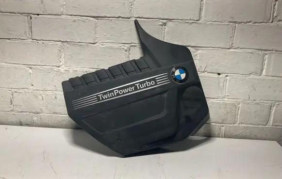 BMW X5 E70 Engine cover (trim) 7607447 52794510