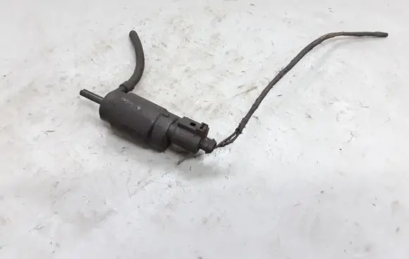 Mercedes-Benz Sprinter W901 W902 W903 W904 Windscreen/windshield washer pump A0008605826