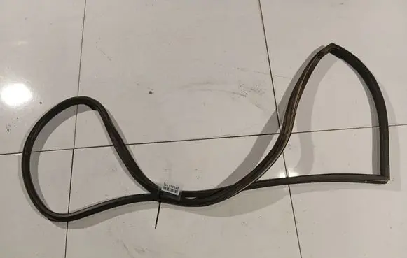 Audi 80 90 B3 Rubber seal rear door