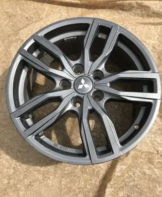 Mitsubishi Outlander R17 alloy rim 