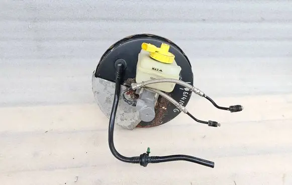 Audi A3 S3 8L Brake booster 1J1614105