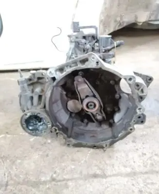 Volkswagen New Beetle Manual 5 speed gearbox 02J301103