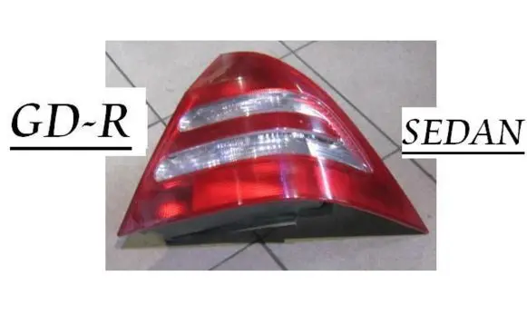 Mercedes-Benz C W203 Rear/tail lights 2038202064
