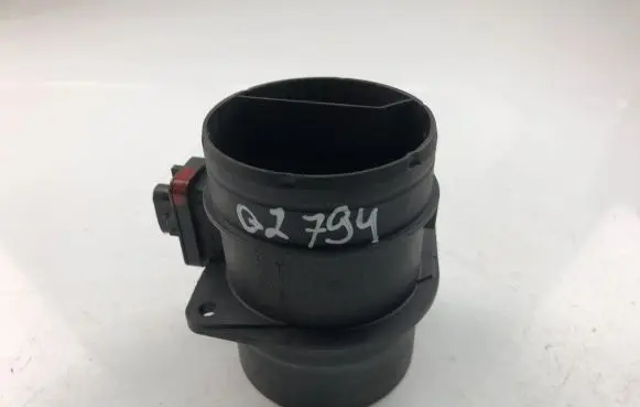 Audi Q3 8U Mass air flow meter 03L906461A