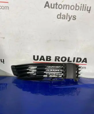 Volkswagen PASSAT B5.5 Front bumper lower grill