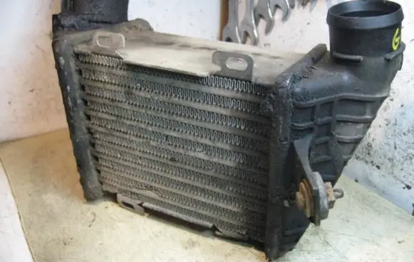 Volkswagen Golf III Intercooler radiator