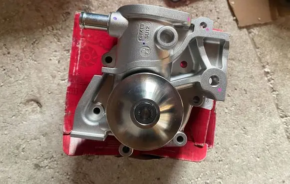 Subaru Justy Water pump 21118KA000