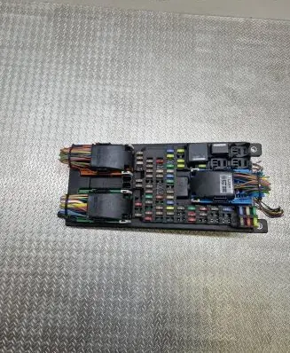 Land Rover Range Rover Evoque L538 Fuse box set 519330807 000081620 BJ3214F041AC