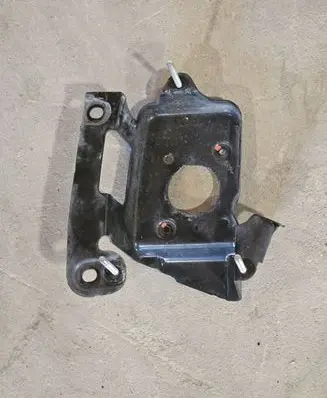 Mercedes-Benz GL X164 Pneumatic air compressor holding bracket 102691