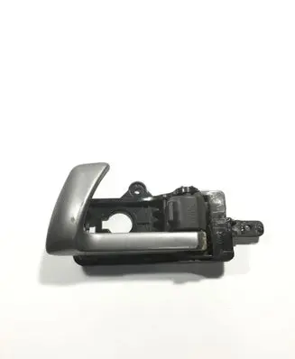 Rear door interior handle