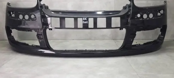 Volkswagen Golf V Front bumper 1K0807221G