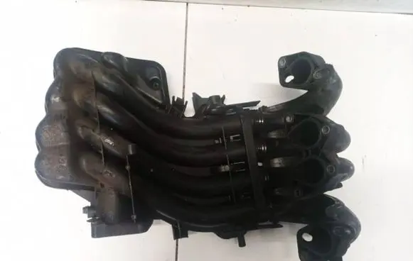 Volkswagen Golf IV Intake manifold 06a133205e