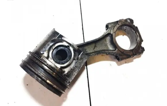 Renault Master I Piston with connecting rod