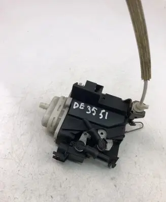 Audi A4 S4 B5 8D Front door lock 8D2837016E
