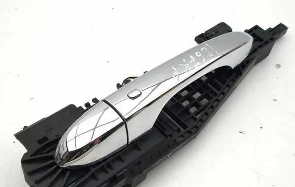 Maserati Ghibli Front door exterior handle P68211282AB 020619158