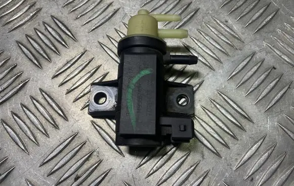 Mercedes-Benz X-class W470 Turbo solenoid valve 149566740R 70181413