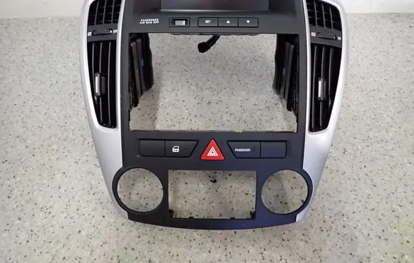 KIA Ceed Dashboard glove box trim