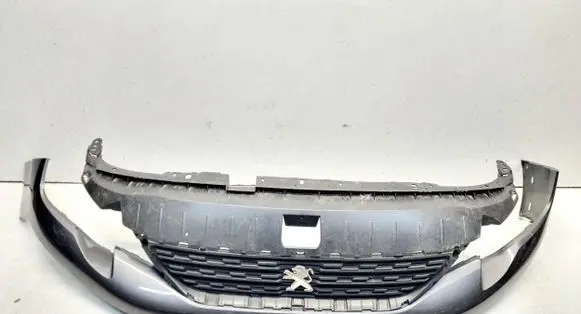 Peugeot Rifter Front bumper upper radiator grill 981688680