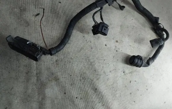 Engine installation wiring loom