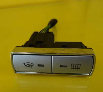 Ford Mondeo Mk III Windscreen/window heater switch 4S7T18K574AB