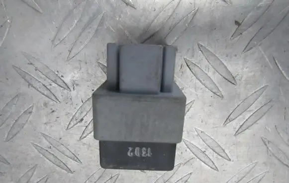 Mitsubishi Carisma Other relay mb953395