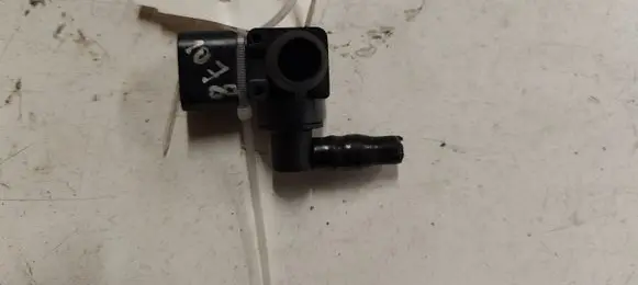 Volvo V60 Vacuum valve 0261230305