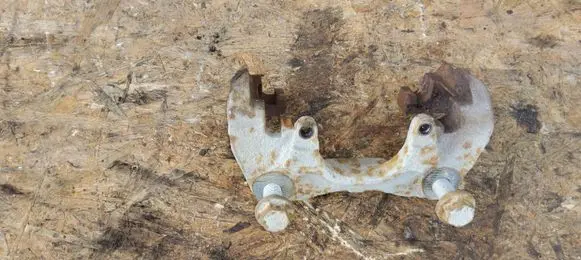 Volkswagen Transporter - Caravelle T5 Front Brake Caliper Pad/Carrier 
