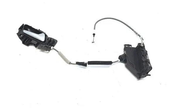 Peugeot 2008 II Front door lock 1A006498