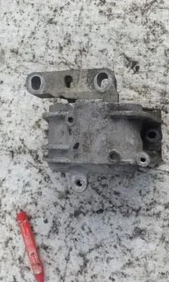 Audi A3 S3 8P Engine mount bracket 1K0199263