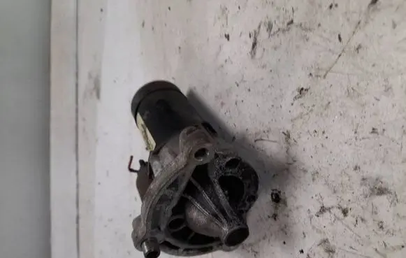 Peugeot 307 Starter motor 0001116003 098601793