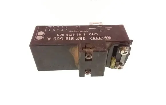 Coolant fan relay