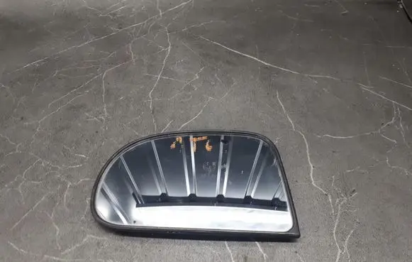 Hyundai Atos Prime Wing mirror glass 