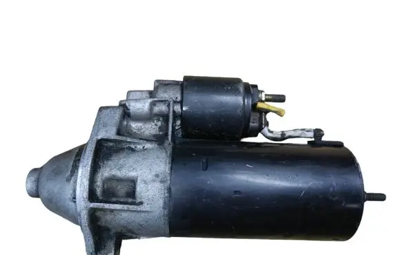 Audi A4 S4 B5 8D Starter motor 0001110122 068911024C