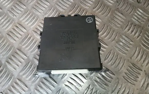 Toyota Prius (XW20) Power management control unit 8967047010 1012380150