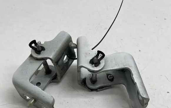 Peugeot 5008 II Front door hinge set 