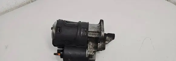 Renault Laguna III Starter motor 8200463004