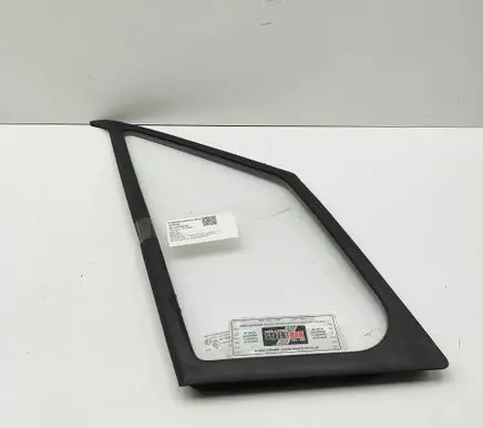 Mercedes-Benz Sprinter W906 Front door vent window glass four-door A9067250109
